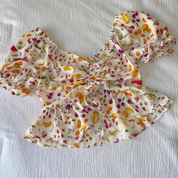 Fruity peplum crop - Picture 1 of 8